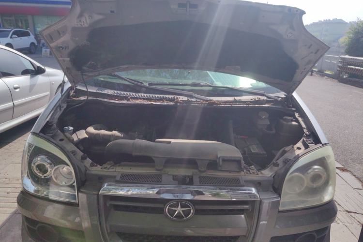 Used JAC Group Refine 2011 2.4L Government Procurement Version Manual Luxury Trim Engine Bay