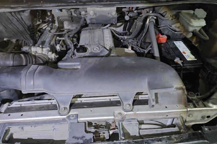 Used JAC Group Refine 2011 2.4L Government Procurement Version Manual Luxury Trim Engine Bay