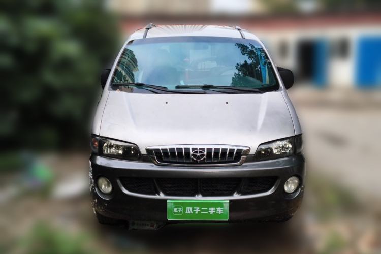 Used JAC Group Refine 2011 2.0L Shuttle Gasoline Comfort Edition HFC4GA3 Front