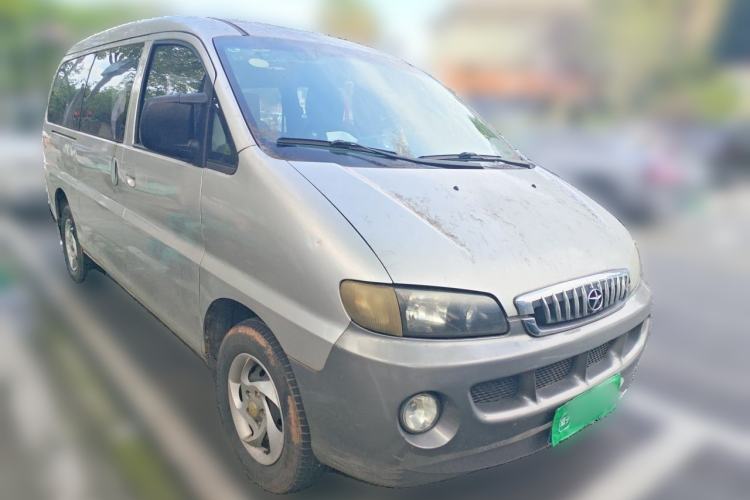 Used JAC Group Refine 2011 2.0L Shuttle Gasoline Comfort Edition HFC4GA3 Front Right 45 Deg