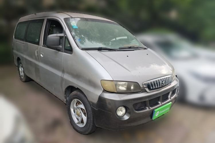 Used JAC Group Refine 2011 2.0L Shuttle Gasoline Standard Edition HFC4GA3 Front Right 45 Deg