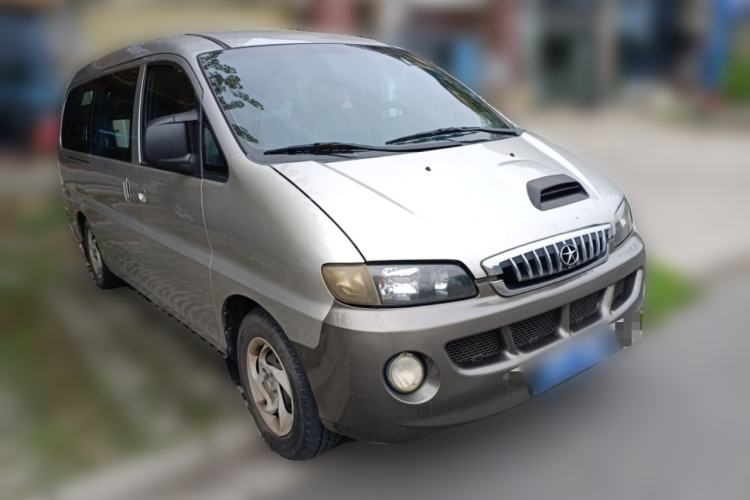 Used JAC Group Refine 2011 2.8T Shuttle Diesel Standard Version HFC4DA1-2B1 Front Right 45 Deg