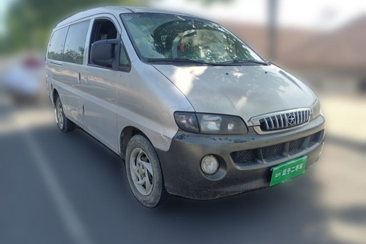 Used JAC Group Refine 2011 2.0L Shuttle Gasoline Standard Edition HFC4GA3 Front Right 45 Deg