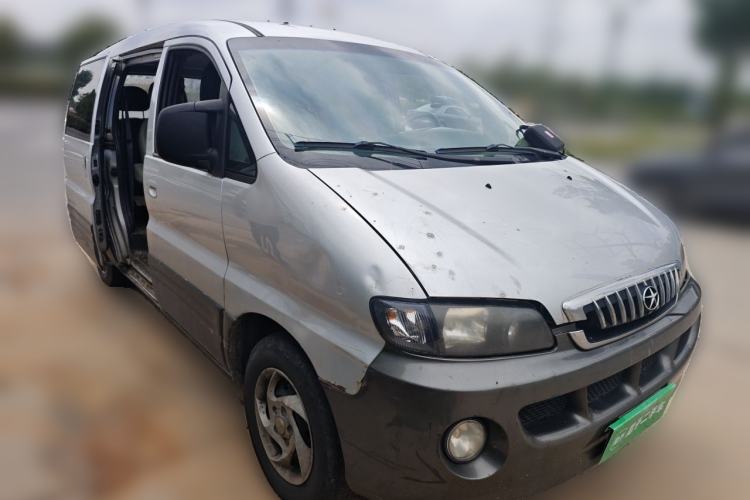 Used JAC Group Refine 2011 2.0L Shuttle Gasoline Comfort Edition HFC4GA3 Front Right 45 Deg