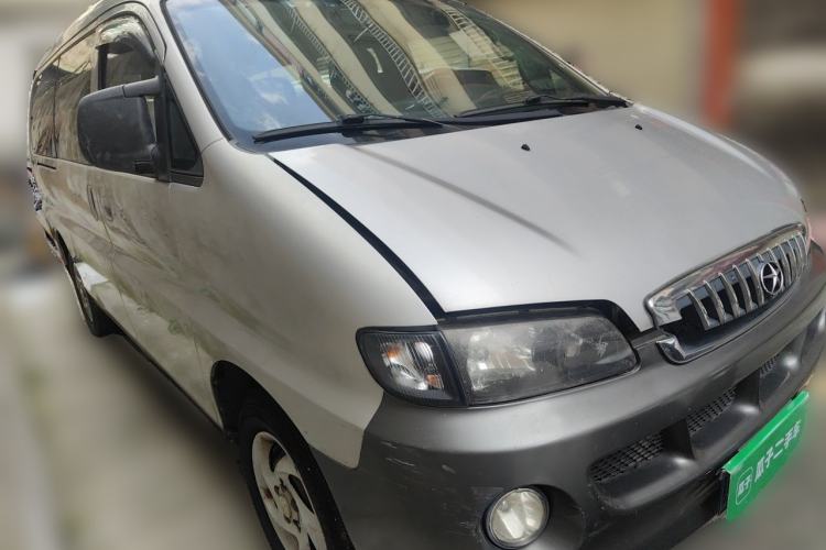 Used JAC Group Refine 2011 2.0L Shuttle Gasoline Comfort Edition HFC4GA3 Front Right 45 Deg