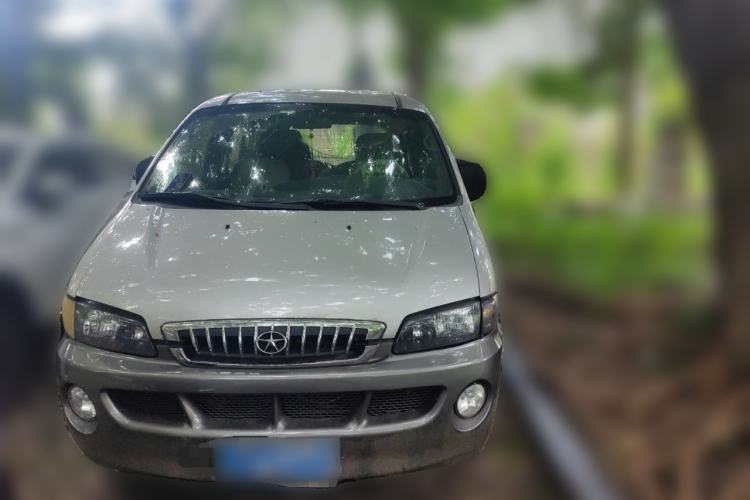 Used JAC Group Refine 2011 2.0L Shuttle Gasoline Standard Edition HFC4GA3 Front