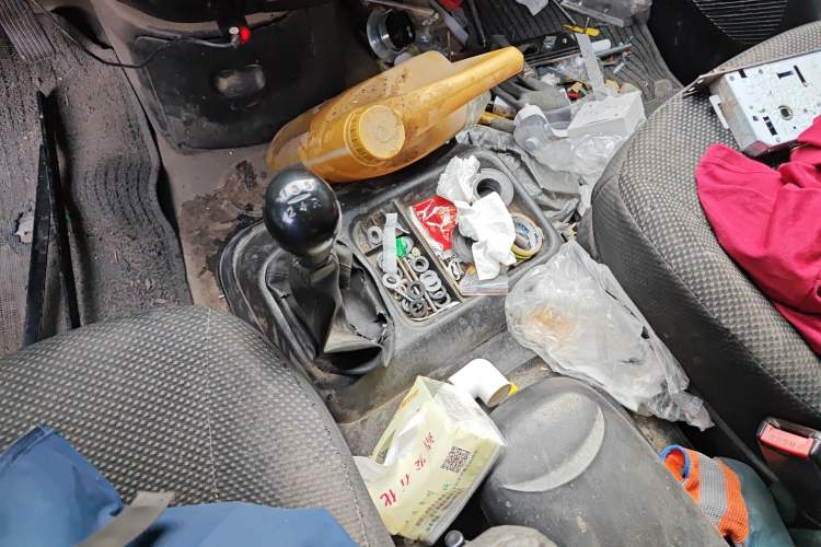 Used JAC Group Refine 2011 2.0L Shuttle Gasoline Standard Edition HFC4GA3 Gear Lever