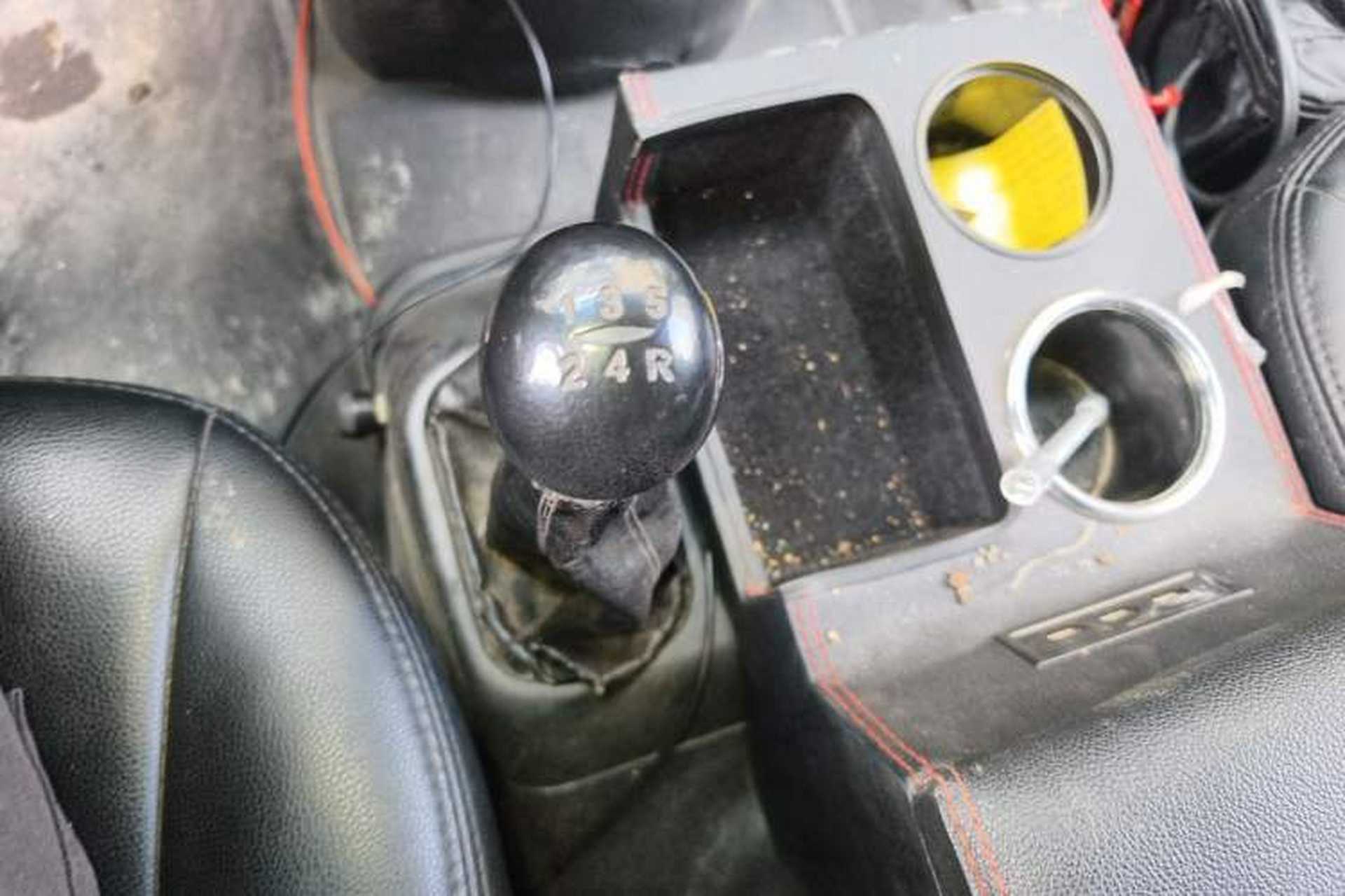 Used JAC Group Refine 2011 2.0L Shuttle Gasoline Standard Edition HFC4GA3 Gear Lever