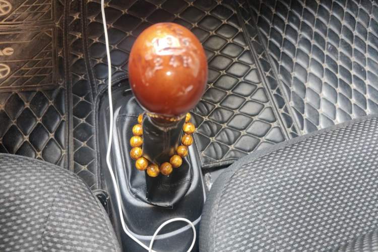 Used JAC Group Refine 2011 2.0L Shuttle Gasoline Comfort Edition HFC4GA3 Gear Lever