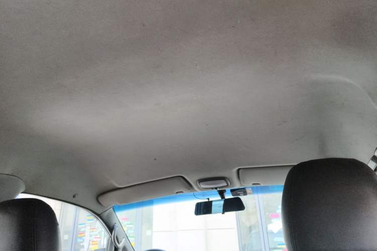 Used JAC Group Refine 2011 2.0L Shuttle Gasoline Standard Edition HFC4GA3 Headliner