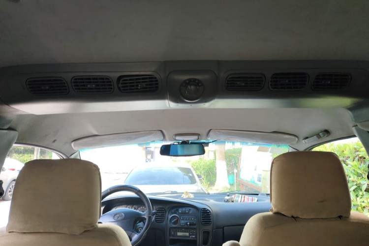 Used JAC Group Refine 2011 2.0L Shuttle Gasoline Comfort Edition HFC4GA3 Headliner