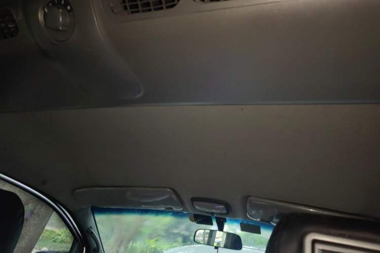 Used JAC Group Refine 2011 2.0L Shuttle Gasoline Standard Edition HFC4GA3 Headliner