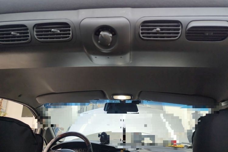 Used JAC Group Refine 2011 2.0L Shuttle Gasoline Standard Edition HFC4GA3 Headliner