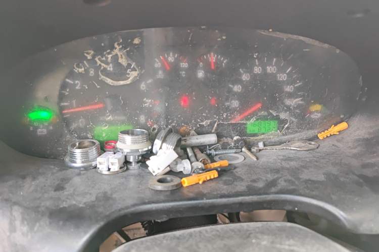 Used JAC Group Refine 2011 2.0L Shuttle Gasoline Standard Edition HFC4GA3 Instrument Cluster