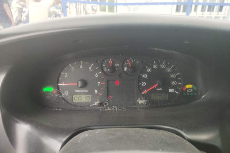 Used JAC Group Refine 2011 2.0L Shuttle Gasoline Comfort Edition HFC4GA3 Instrument Cluster