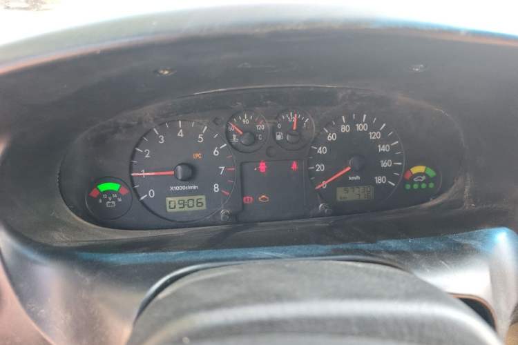 Used JAC Group Refine 2011 2.0L Shuttle Gasoline Comfort Edition HFC4GA3 Instrument Cluster