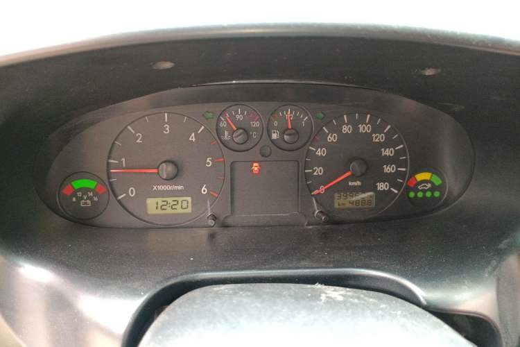Used JAC Group Refine 2011 2.8T Shuttle Diesel Standard Version HFC4DA1-2B1 Instrument Cluster