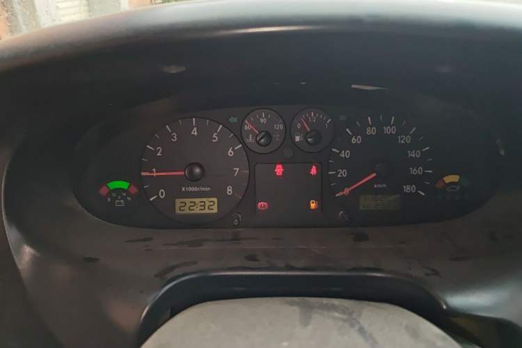 Used JAC Group Refine 2011 2.0L Shuttle Gasoline Comfort Edition HFC4GA3 Instrument Cluster