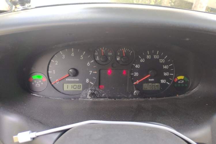 Used JAC Group Refine 2011 2.0L Shuttle Gasoline Standard Edition HFC4GA3 Instrument Cluster