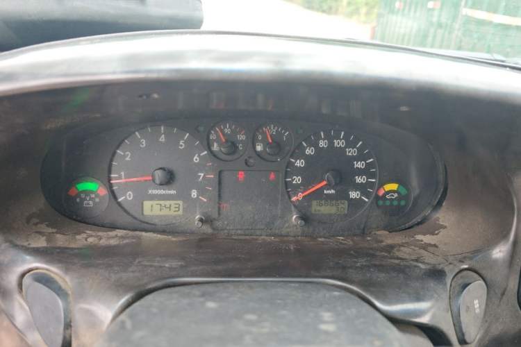 Used JAC Group Refine 2011 2.0L Shuttle Gasoline Comfort Edition HFC4GA3 Instrument Cluster
