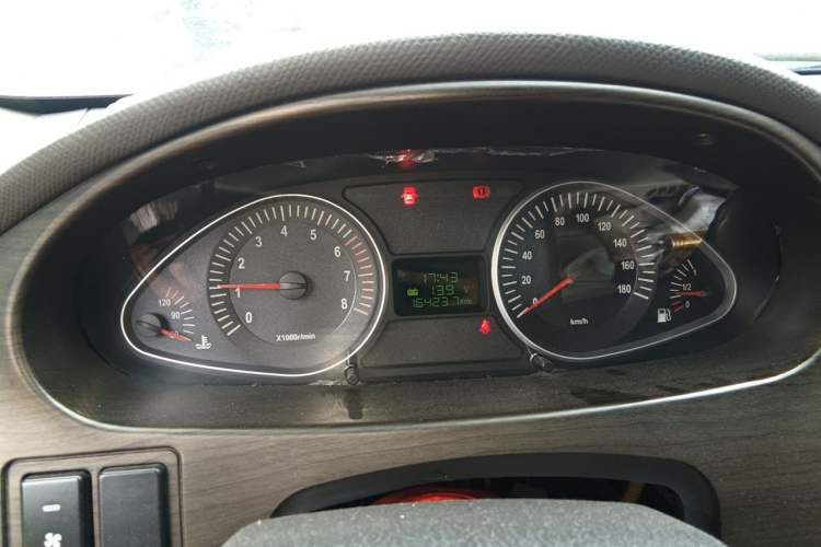 Used JAC Group Refine 2011 2.4L Xianghe Gasoline Standard Edition HFC4GA1-C Instrument Cluster