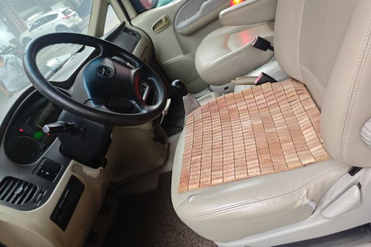 Used JAC Group Refine 2011 2.4L Colorful Journey Gasoline Standard Edition HFC4GA1-C Left Front Seat