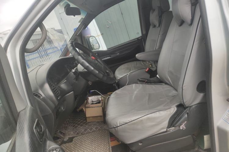 Used JAC Group Refine 2011 2.0L Shuttle Gasoline Comfort Edition HFC4GA3 Left Front Seat