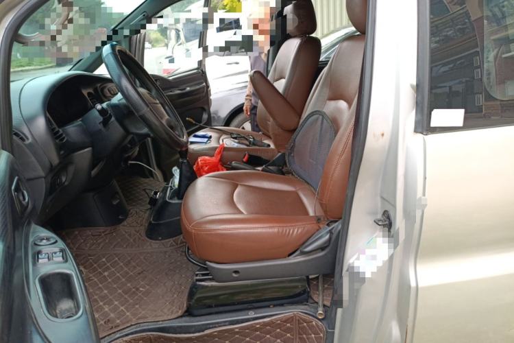 Used JAC Group Refine 2011 2.8T Shuttle Diesel Standard Version HFC4DA1-2B1 Left Front Seat