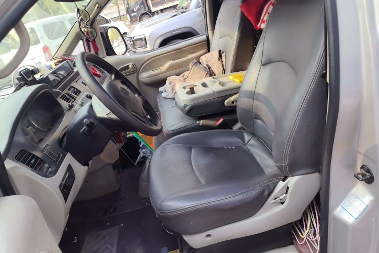 Used JAC Group Refine 2011 2.4L Colorful Journey Gasoline Comfort Edition HFC4GA1-C Left Front Seat