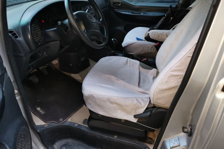 Used JAC Group Refine 2011 2.0L Shuttle Gasoline Comfort Edition HFC4GA3 Left Front Seat
