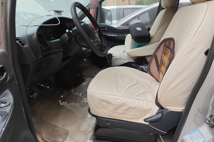 Used JAC Group Refine 2011 2.0L Shuttle Gasoline Comfort Edition HFC4GA3 Left Front Seat