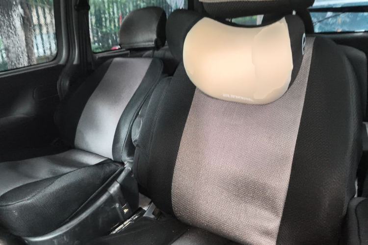 Used JAC Group Refine 2011 2.0L Shuttle Gasoline Standard Edition HFC4GA3 Left Rear Seat