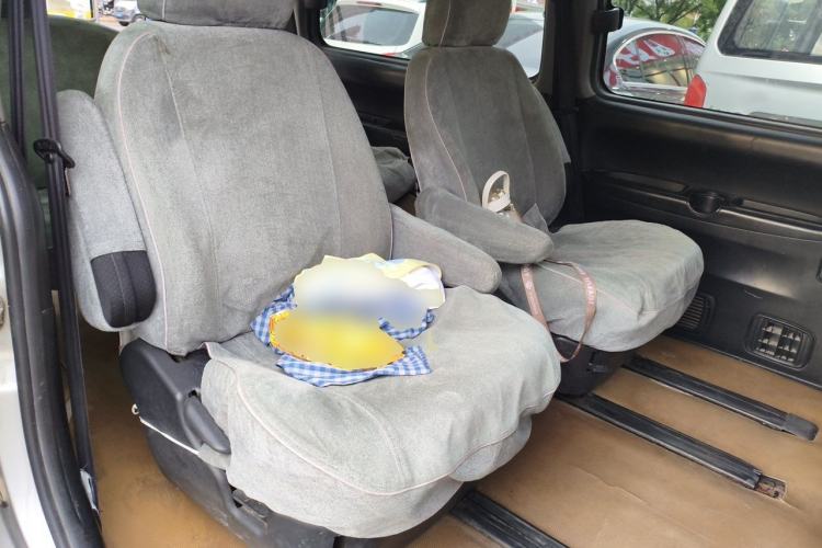 Used JAC Group Refine 2011 2.0L Shuttle Gasoline Standard Edition HFC4GA3 Left Rear Seat