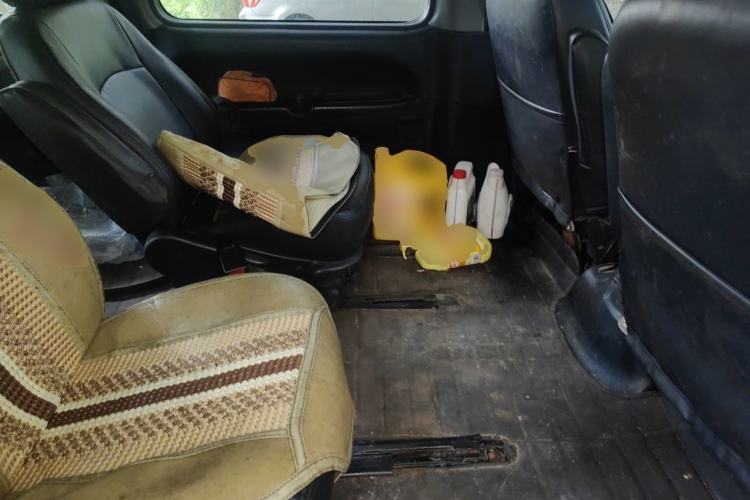 Used JAC Group Refine 2011 2.0L Shuttle Gasoline Standard Edition HFC4GA3 Left Rear Seat