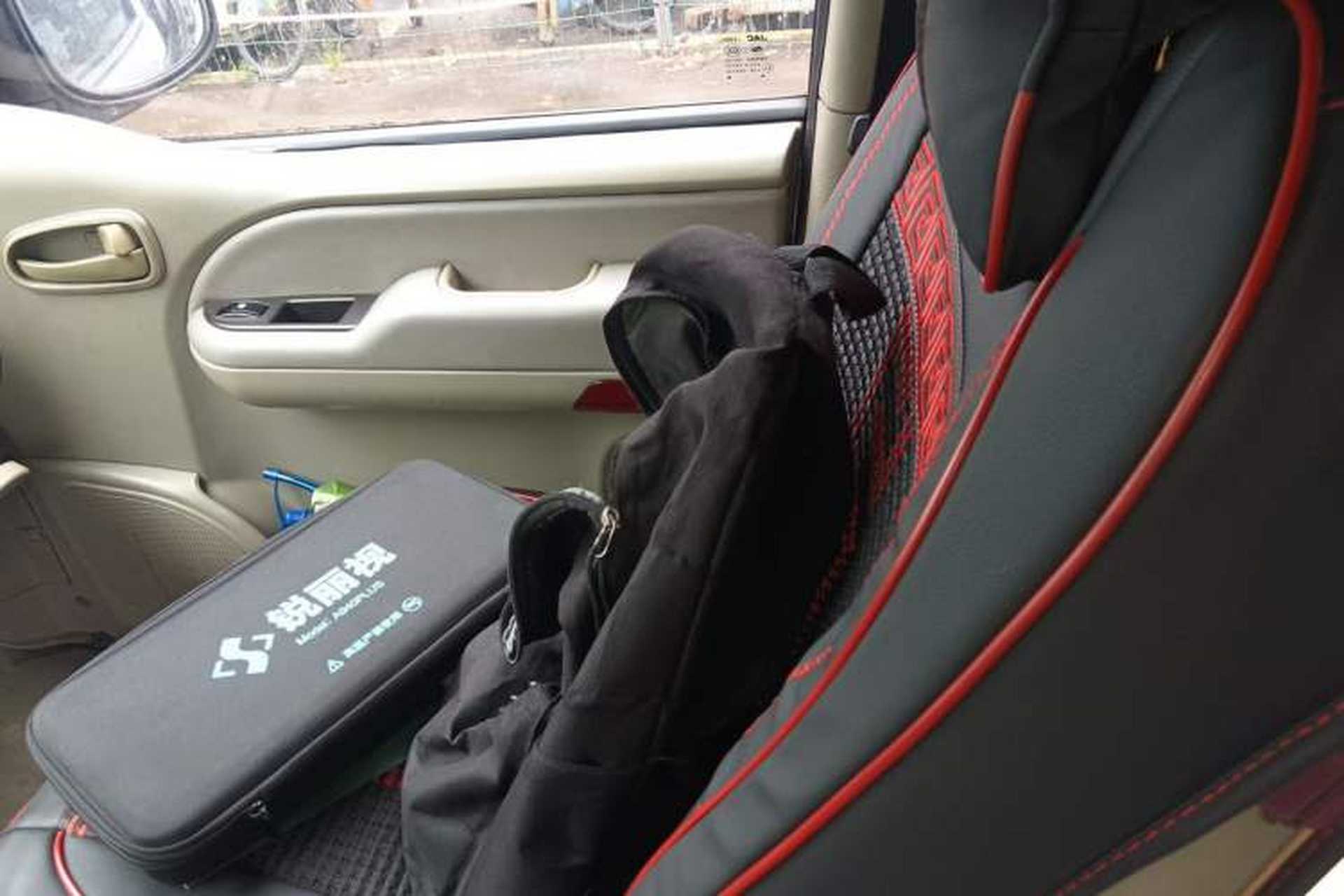 Used JAC Group Refine 2011 2.4L Xianghe Gasoline Standard Edition HFC4GA1-C Left Rear Seat
