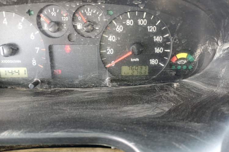 Used JAC Group Refine 2011 2.0L Shuttle Gasoline Standard Edition HFC4GA3 Odometer Close Up