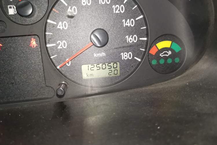 Used JAC Group Refine 2011 2.0L Shuttle Gasoline Comfort Edition HFC4GA3 Odometer Close Up