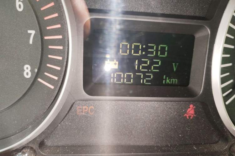 Used JAC Group Refine 2011 2.4L Government Procurement Version Manual Luxury Trim Odometer Close Up