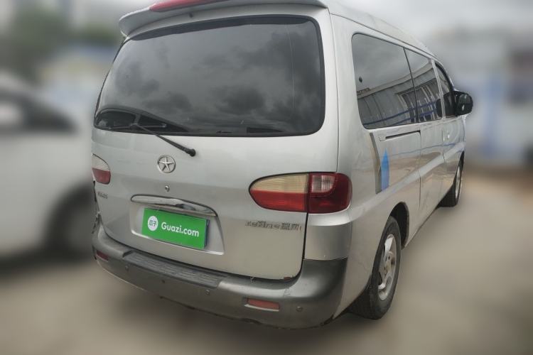 Used JAC Group Refine 2011 2.0L Shuttle Gasoline Comfort Edition HFC4GA3 Rear Right 45 Deg