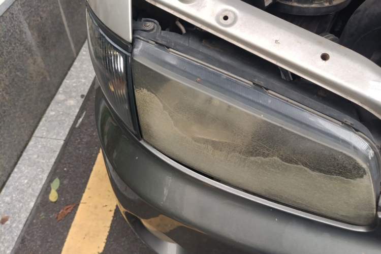 Used JAC Group Refine 2011 2.0L Shuttle Gasoline Standard Edition HFC4GA3 Right Front Headlight
