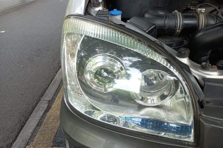 Used JAC Group Refine 2011 2.4L Government Procurement Version Manual Luxury Trim Right Front Headlight