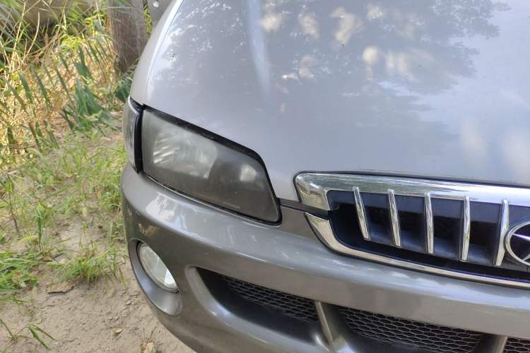 Used JAC Group Refine 2011 2.0L Shuttle Gasoline Standard Edition HFC4GA3 Right Front Headlight