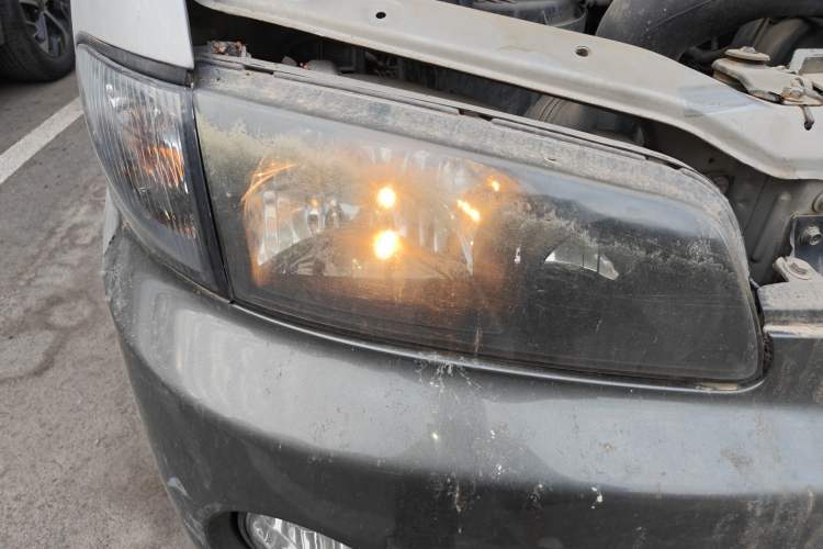 Used JAC Group Refine 2011 2.0L Shuttle Gasoline Comfort Edition HFC4GA3 Right Front Headlight