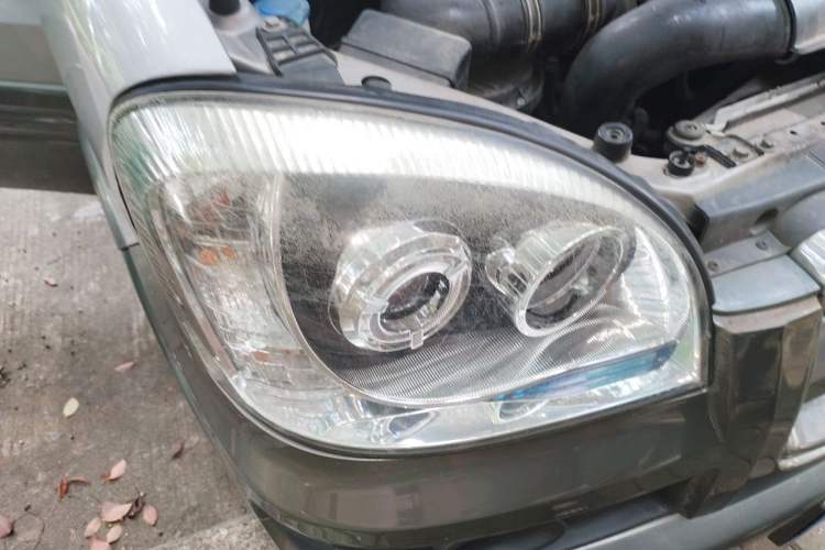 Used JAC Group Refine 2011 2.4L Government Procurement Version Manual Luxury Trim Right Front Headlight