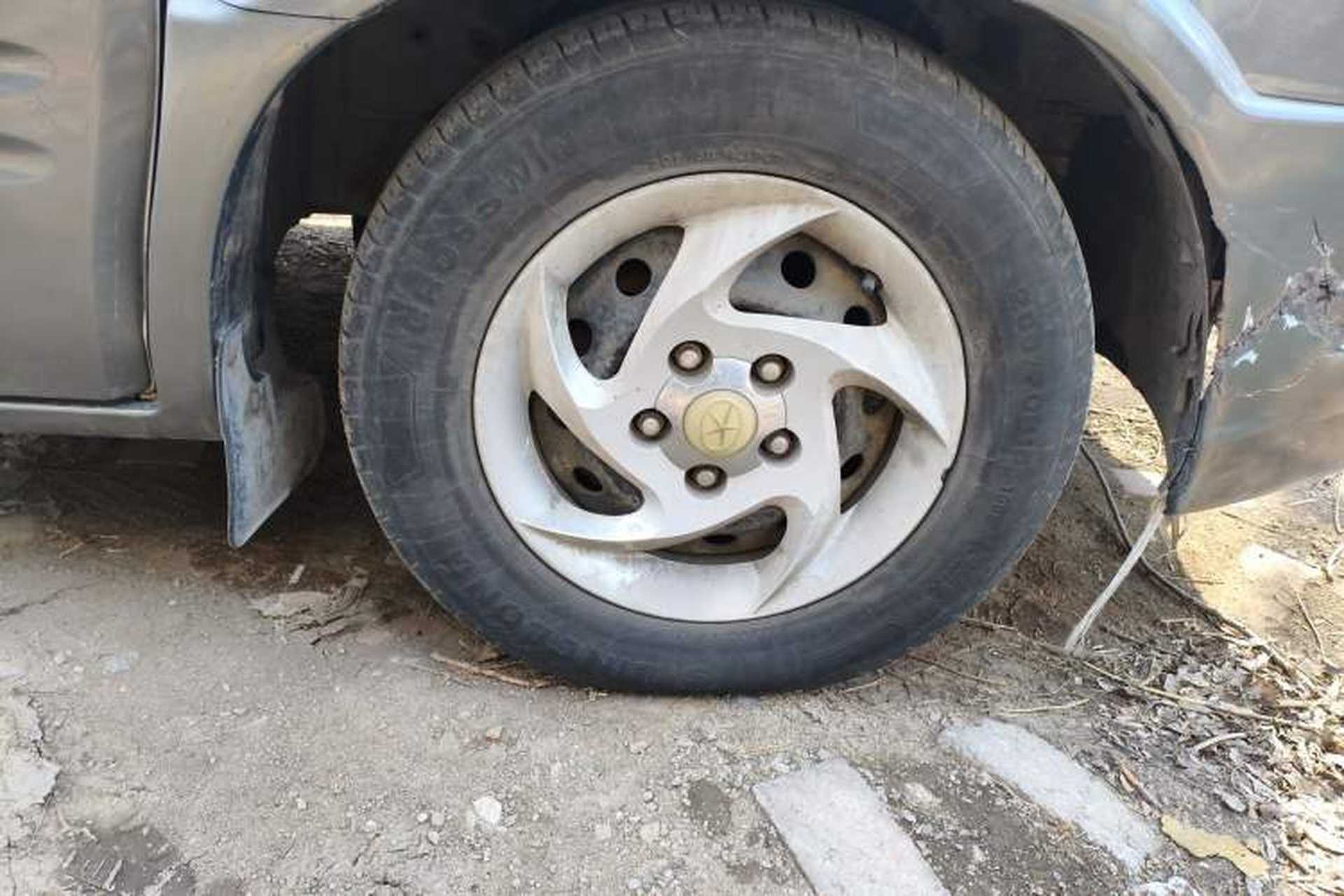 Used JAC Group Refine 2011 2.4L Government Procurement Version Manual Luxury Trim Right Front Wheel Hub