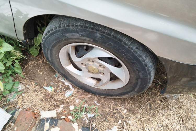 Used JAC Group Refine 2011 2.0L Shuttle Gasoline Comfort Edition HFC4GA3 Right Front Wheel Hub