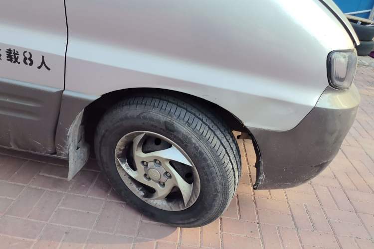 Used JAC Group Refine 2011 2.4L Colorful Journey Gasoline Comfort Edition HFC4GA1-C Right Front Wheel Hub