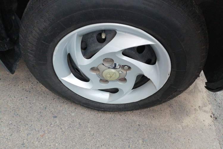 Used JAC Group Refine  Right Front Wheel Hub