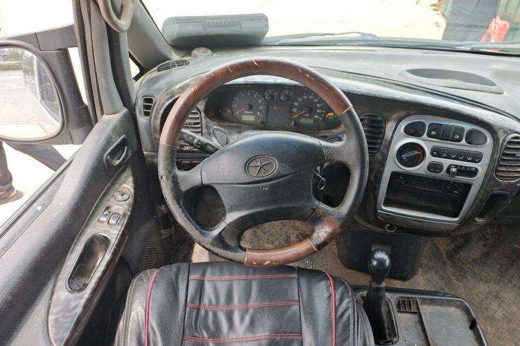 Used JAC Group Refine 2011 2.0L Shuttle Gasoline Comfort Edition HFC4GA3 Steering Wheel