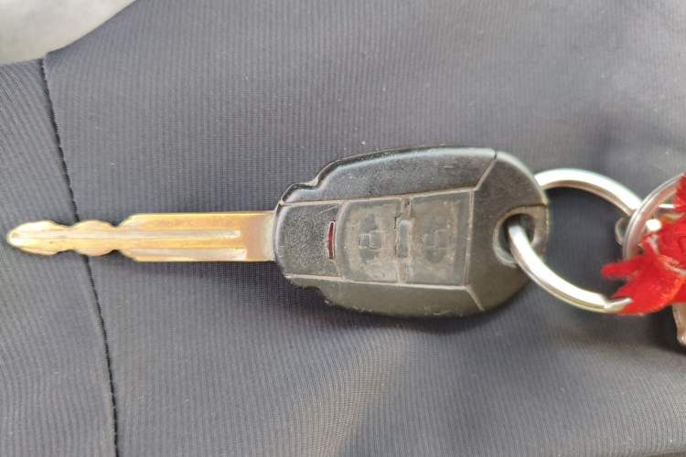 Used JAC Group Refine 2011 2.0L Shuttle Gasoline Standard Edition HFC4GA3 Vehicle Key